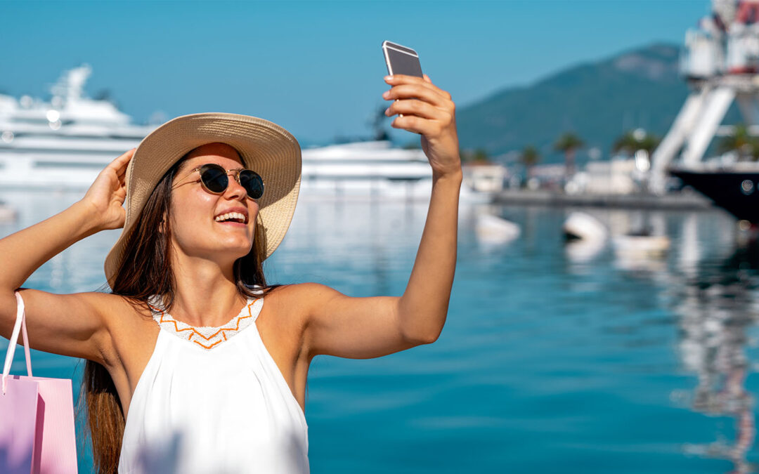 Social Media May Be Hurting Your Finances